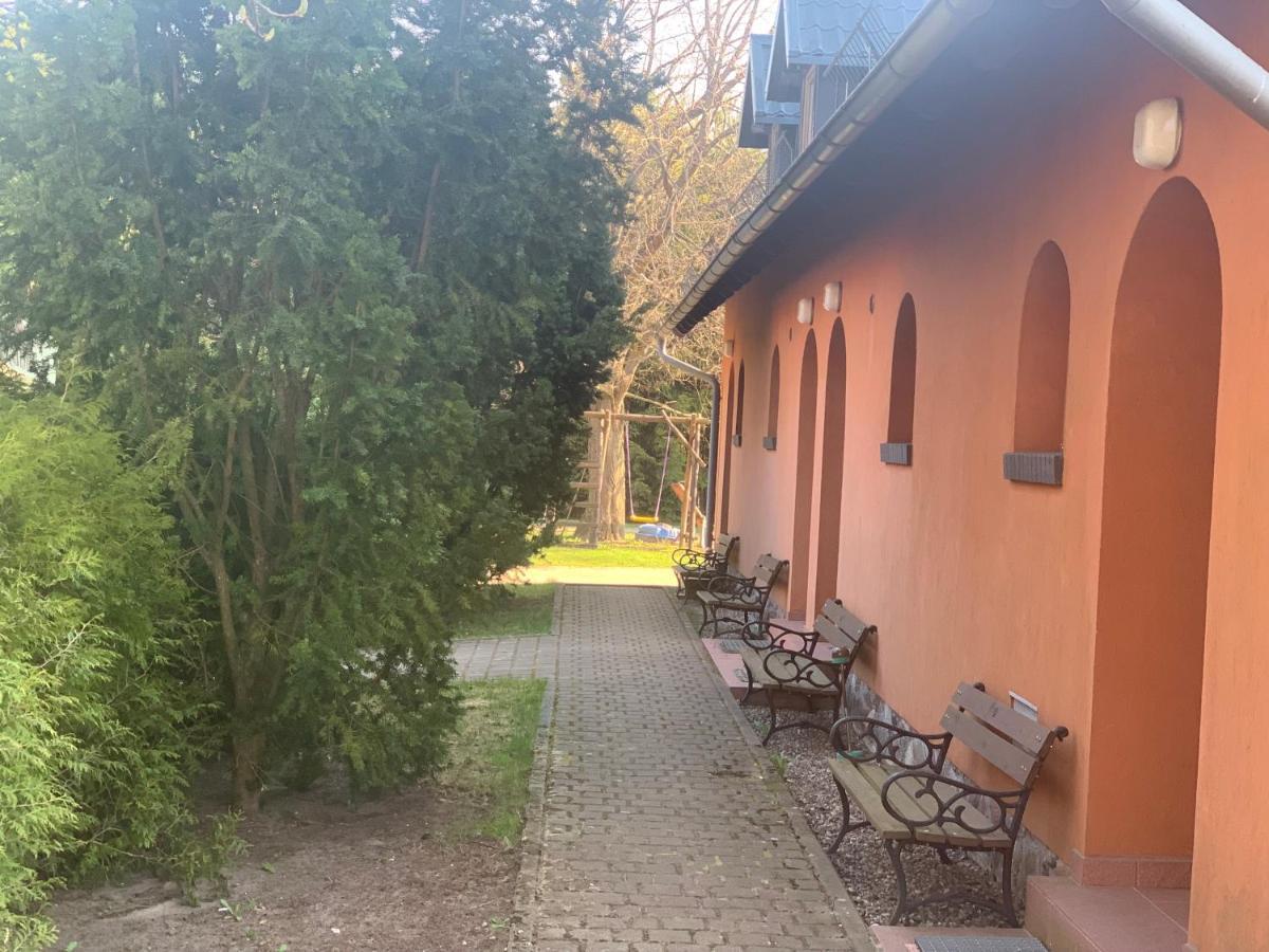 Apartamenty Na Kaszubach Nad Stawem Dziemiany Exterior foto